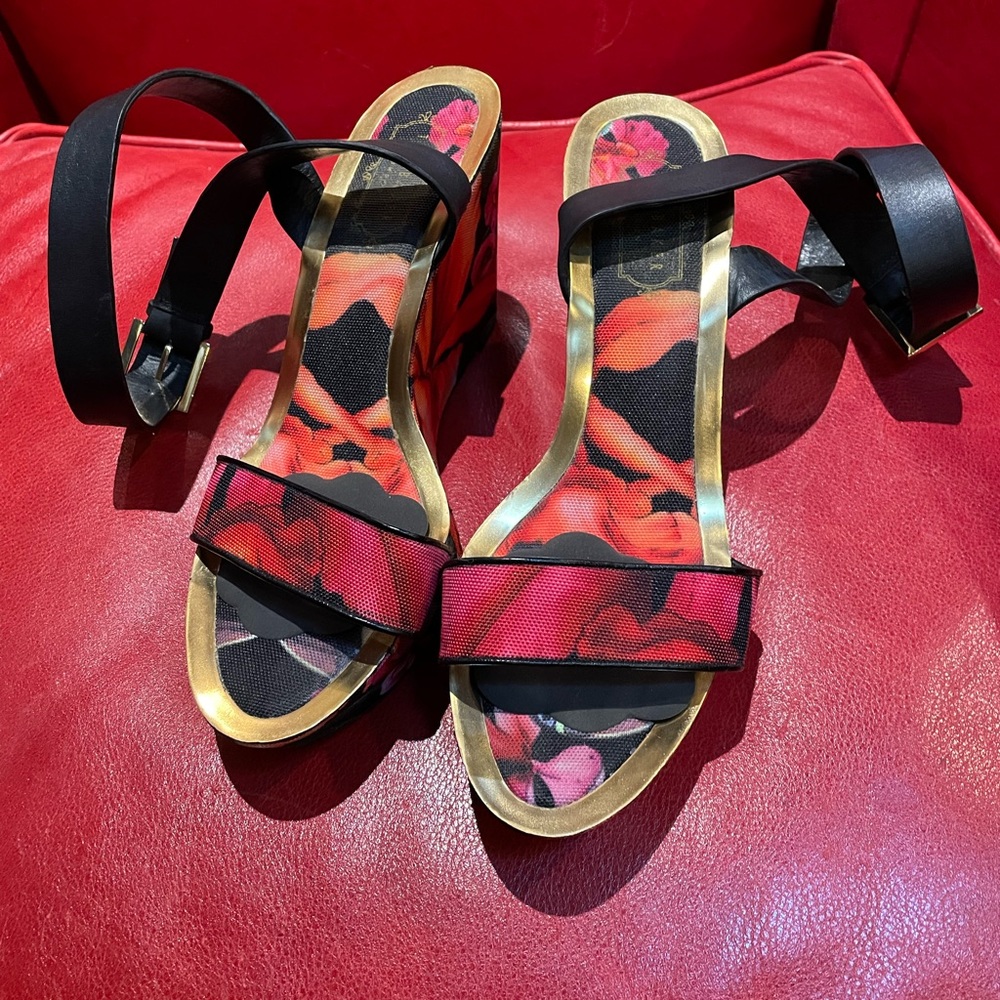 Ted Baker floral ankle strap sandal sz 10 - Picture 9 of 9